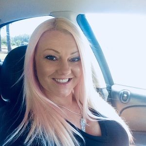 Meet your Posher, Shelly